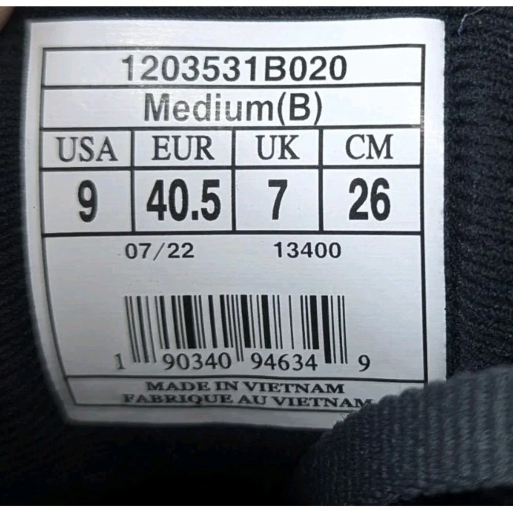 Triple Black Running Shoes Athletic Sneakers GTS